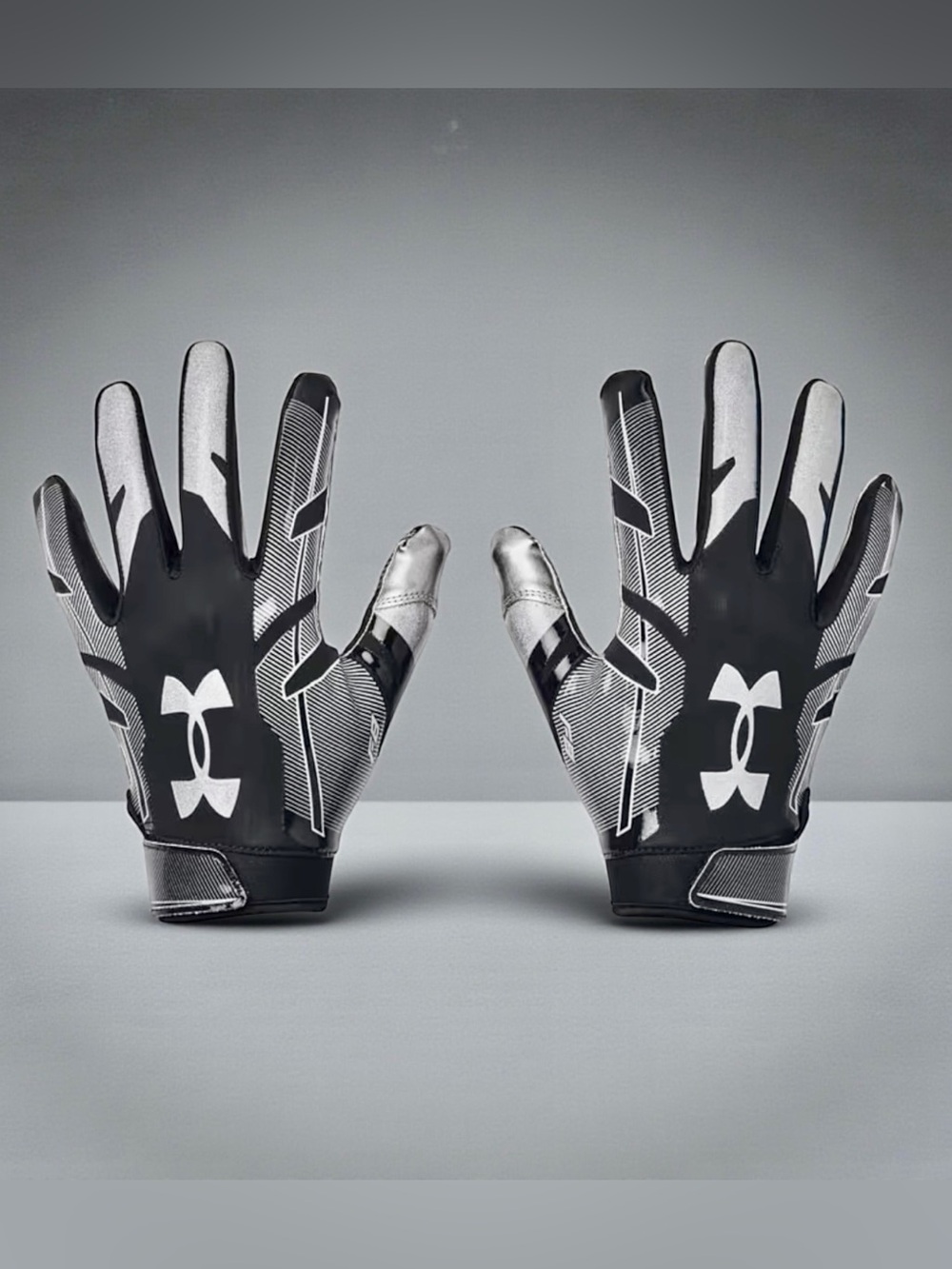 Under Armour Men's F8 Football Gloves Size Large